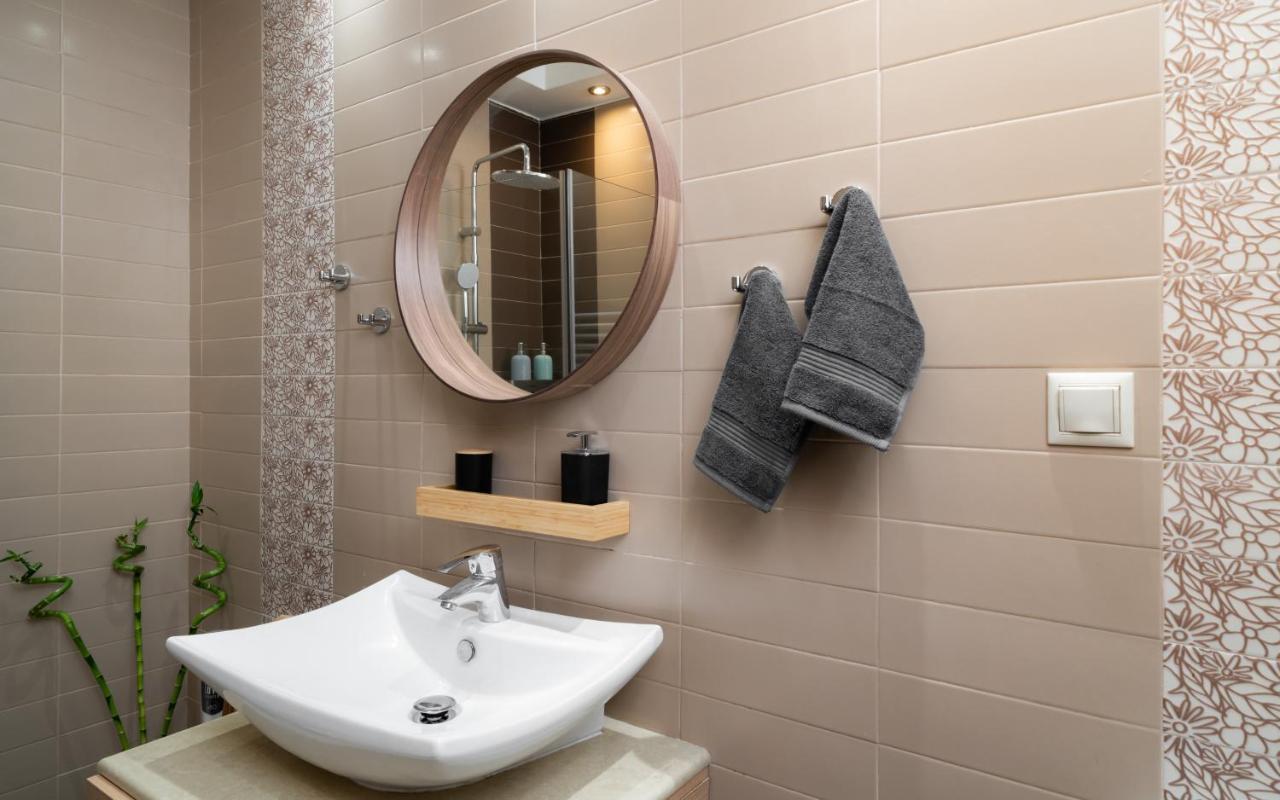 Plaka Apartment With Terrace View Атина Екстериор снимка