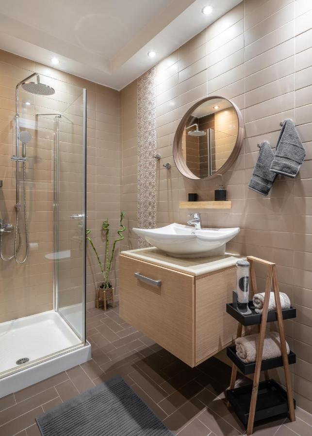 Plaka Apartment With Terrace View Атина Екстериор снимка